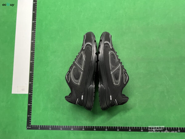 Dior B30 sneakers QC image