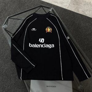 Balenciga Collaboration Foot Show Embroidered Pullover  25 High-End Long-Sleeved Styles