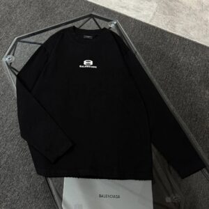 Balenciga logo print minimalist hoodie