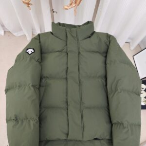 DESCENTE Down Jacket in Military Green Short Stand Collar Puffer