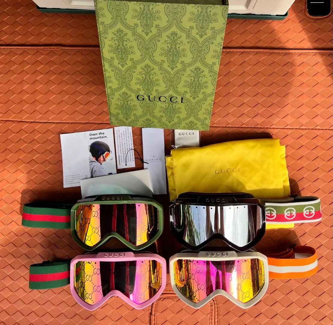 GUCCI Ski Goggles Sporty Style Green