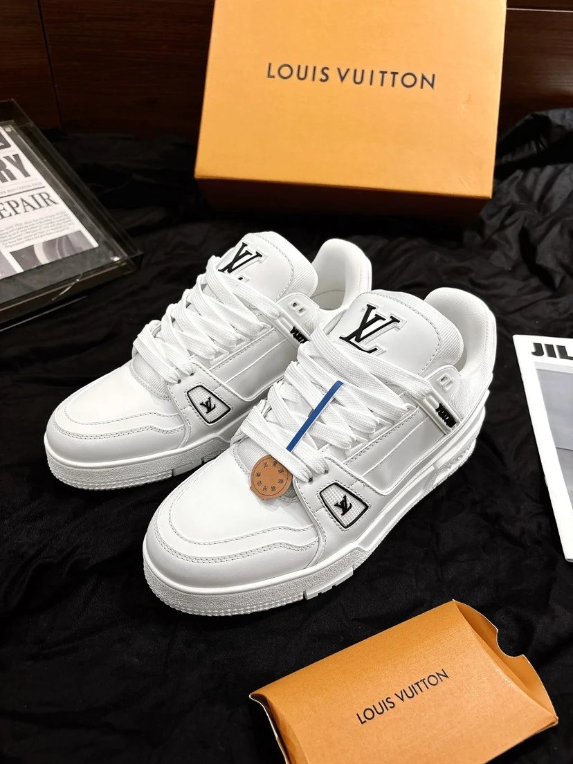 Louis Vuitton Trainer Off-White Casual Sneakers