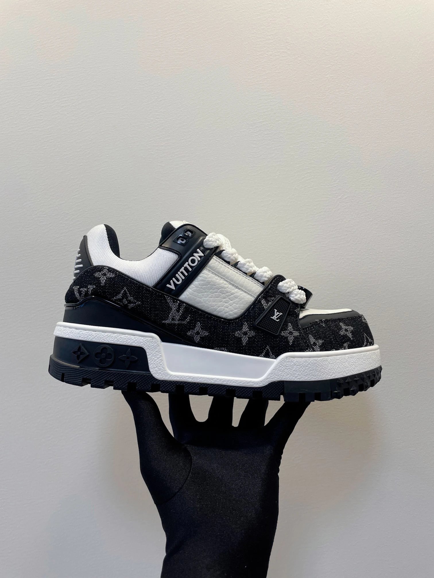 Louis Vuitton Trainer Light Blue Sneakers