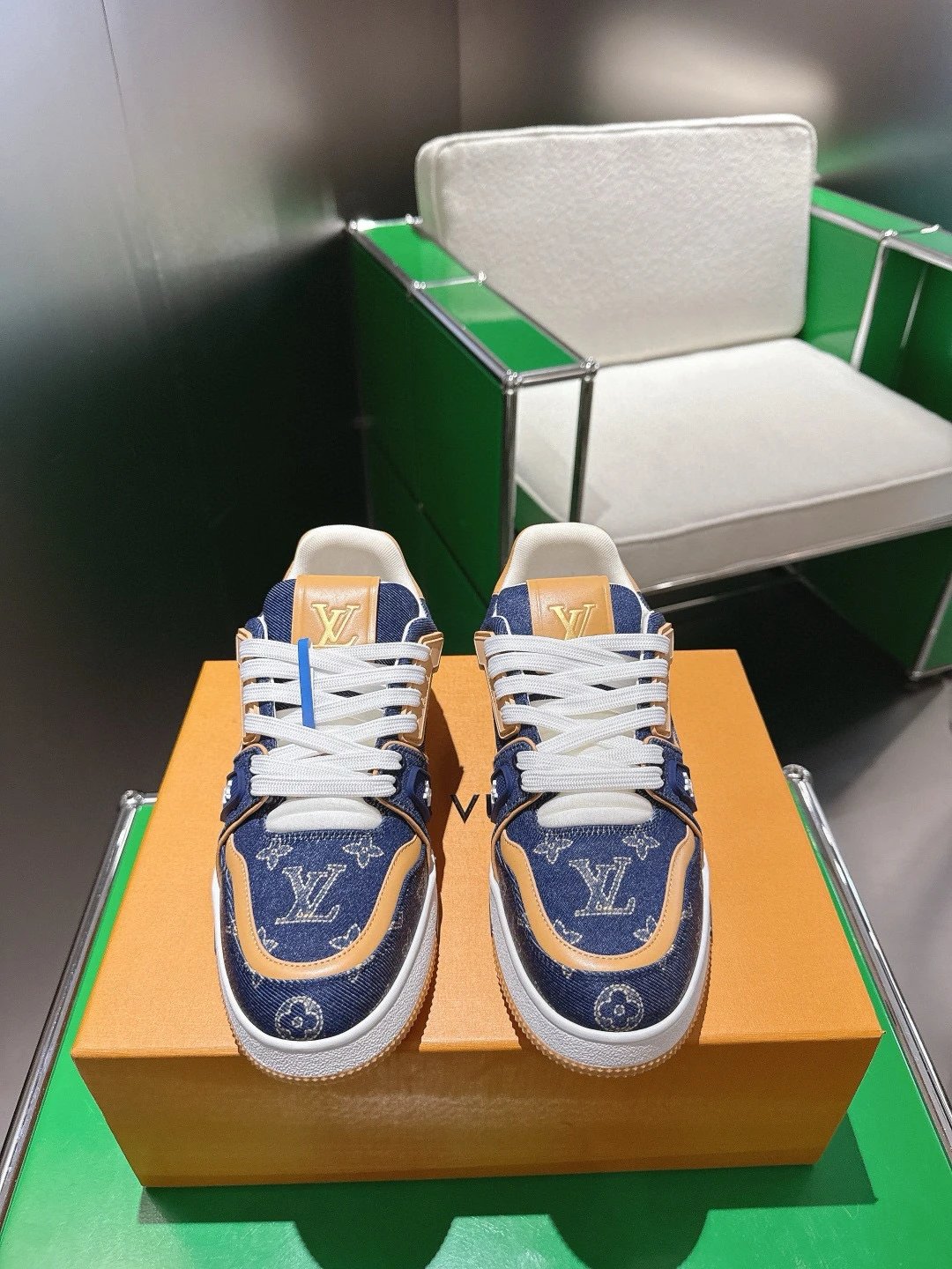 Louis Vuitton Trainer White-Yellow Casual Sneakers