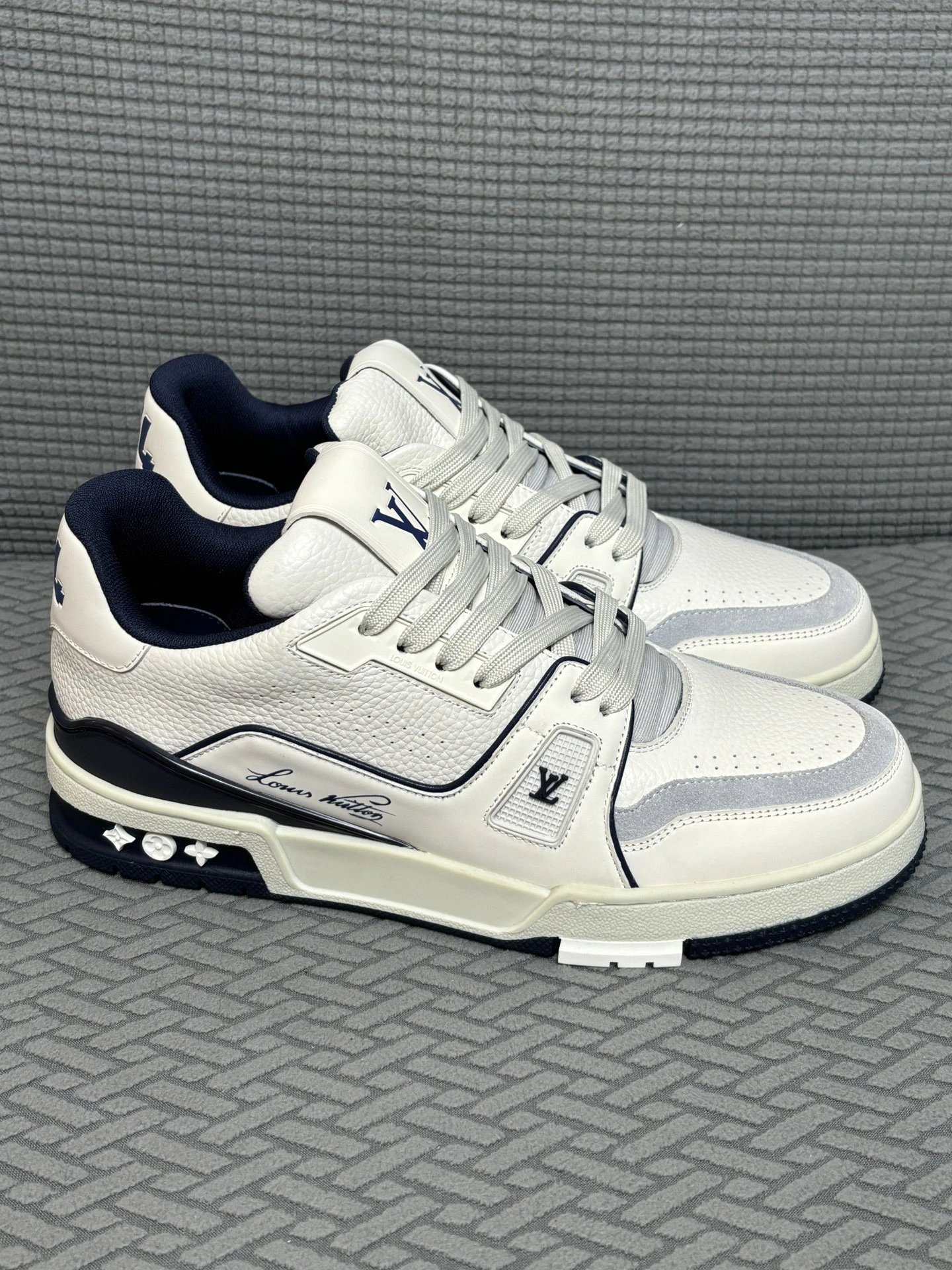 Louis Vuitton Trainer Red and White Casual Skate Shoes